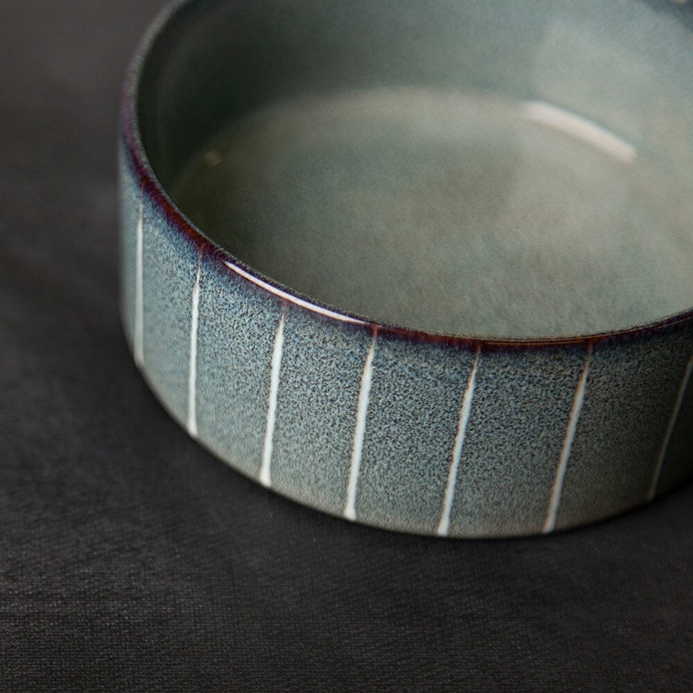 Scruffs Reactive Glaze Pet Saucer - Pinstripe