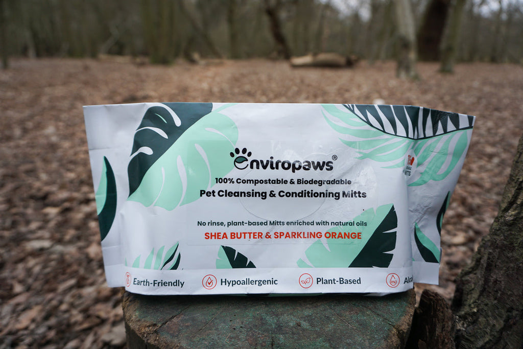 ENVIROPAWS Compostable Pet Cleansing and Conditioning Mitts (wipes)