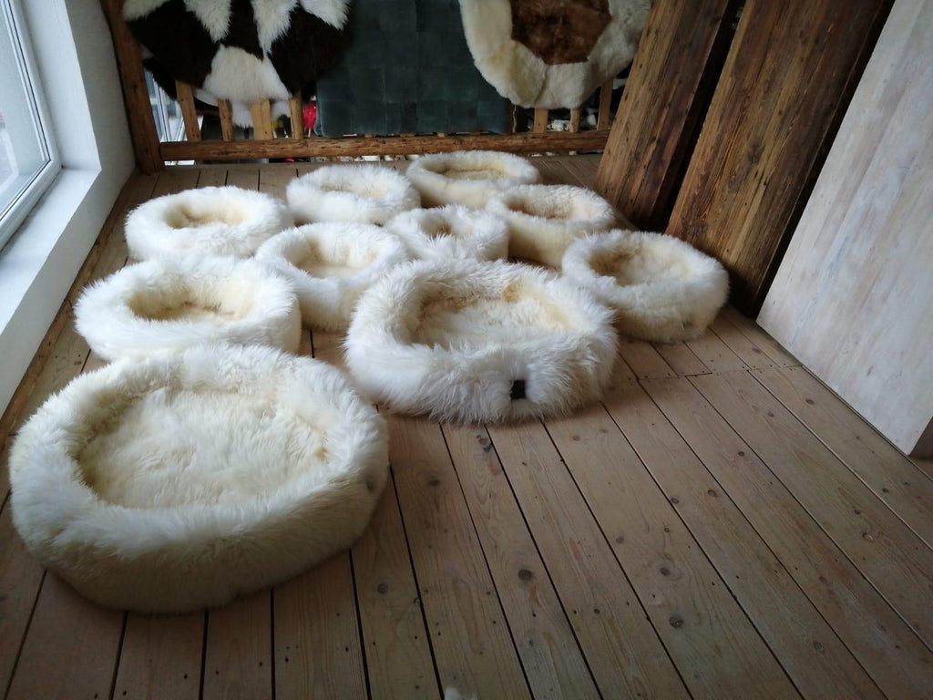Sheepskin Pet Bed